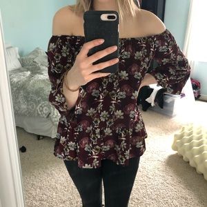Size S Francesca’s off the shoulder floral top